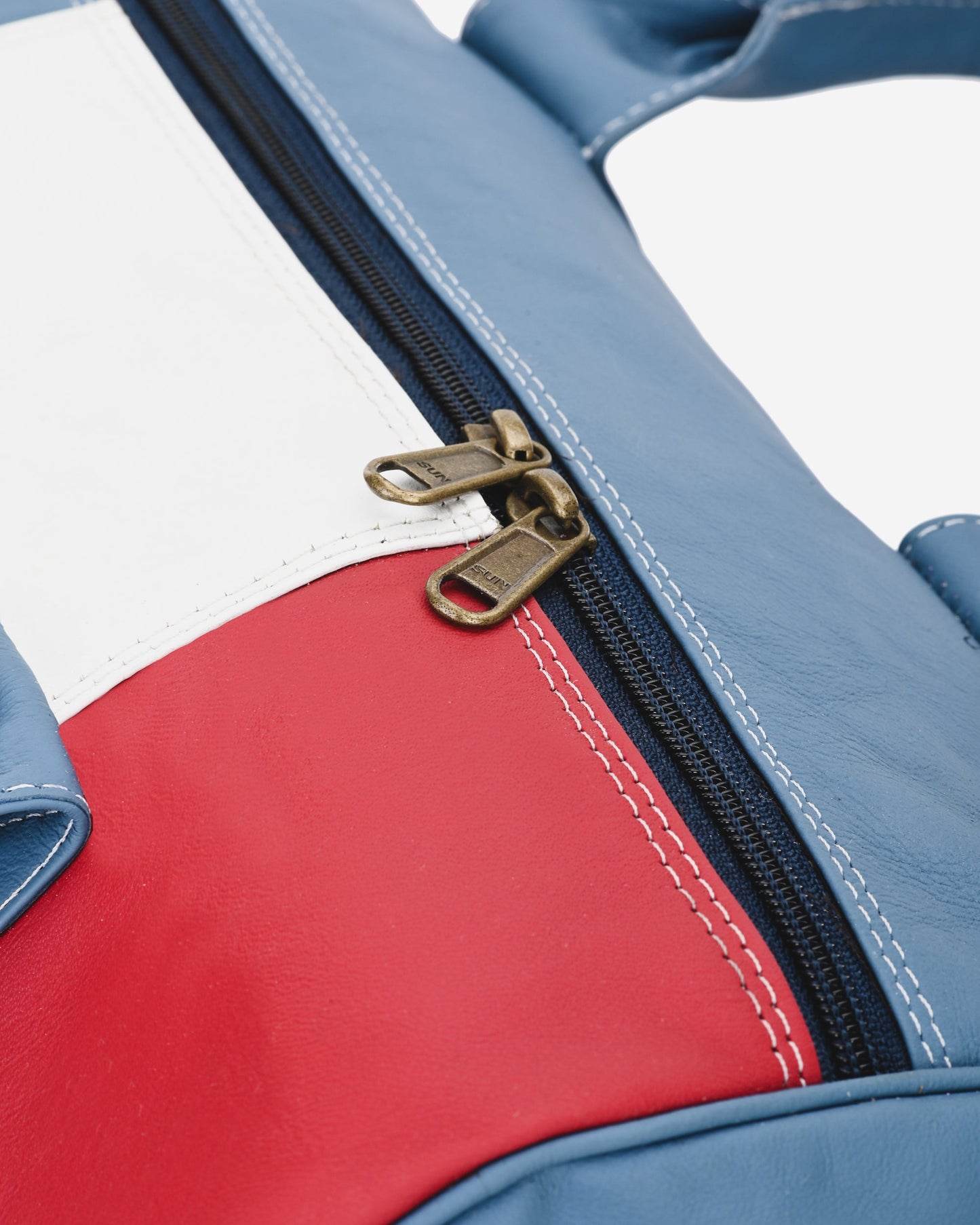 Paris Weekender Leather Bag (S)