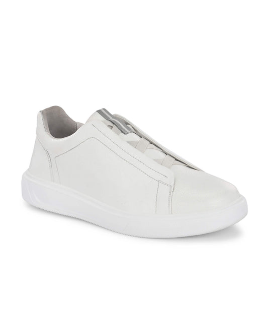 Aero Dash White Leather Sneaker
