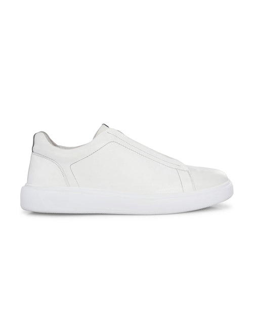 Aero Dash White Leather Sneaker