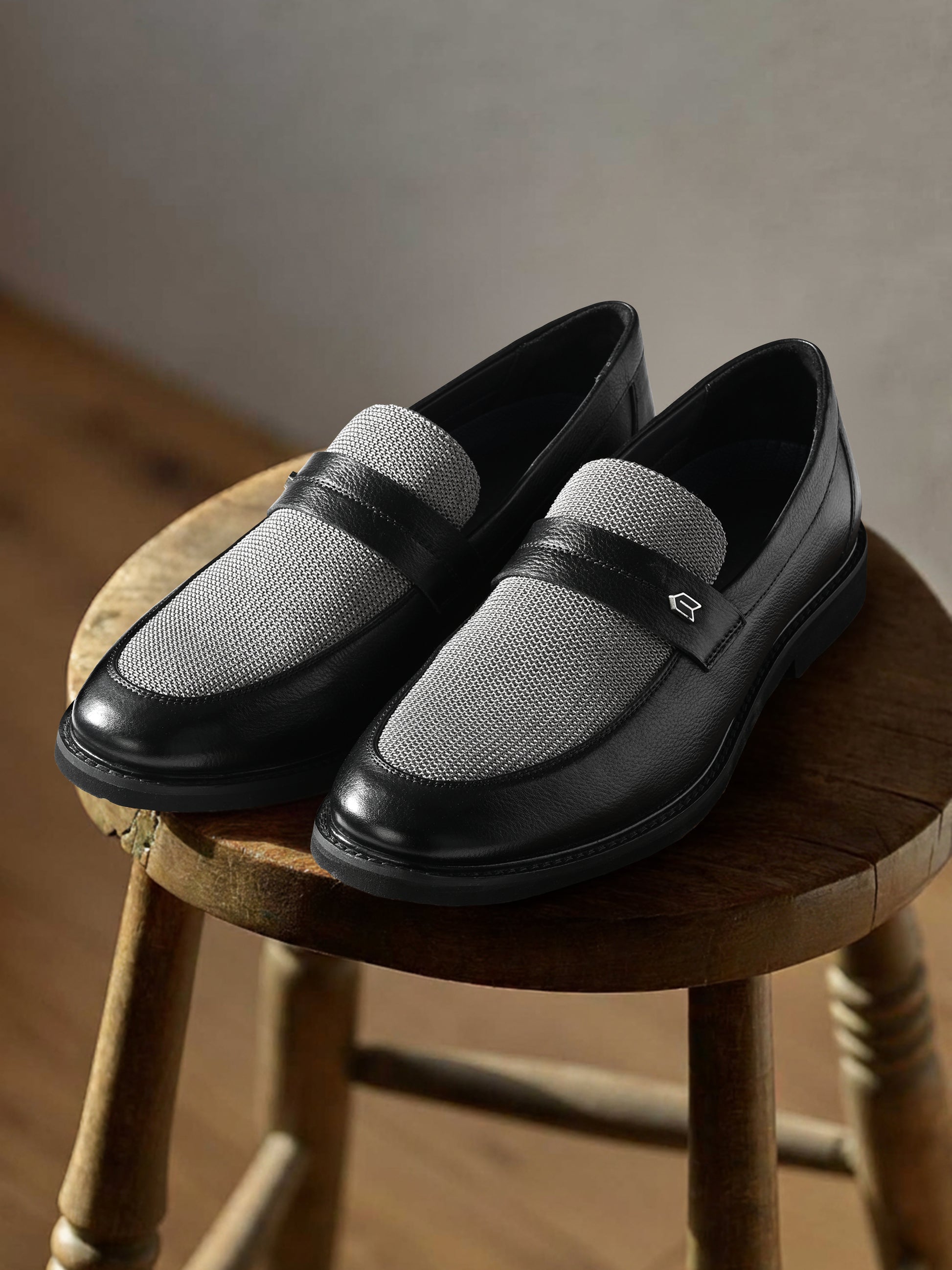 REGAL REFLECTION LOAFERS- Graphite Weave