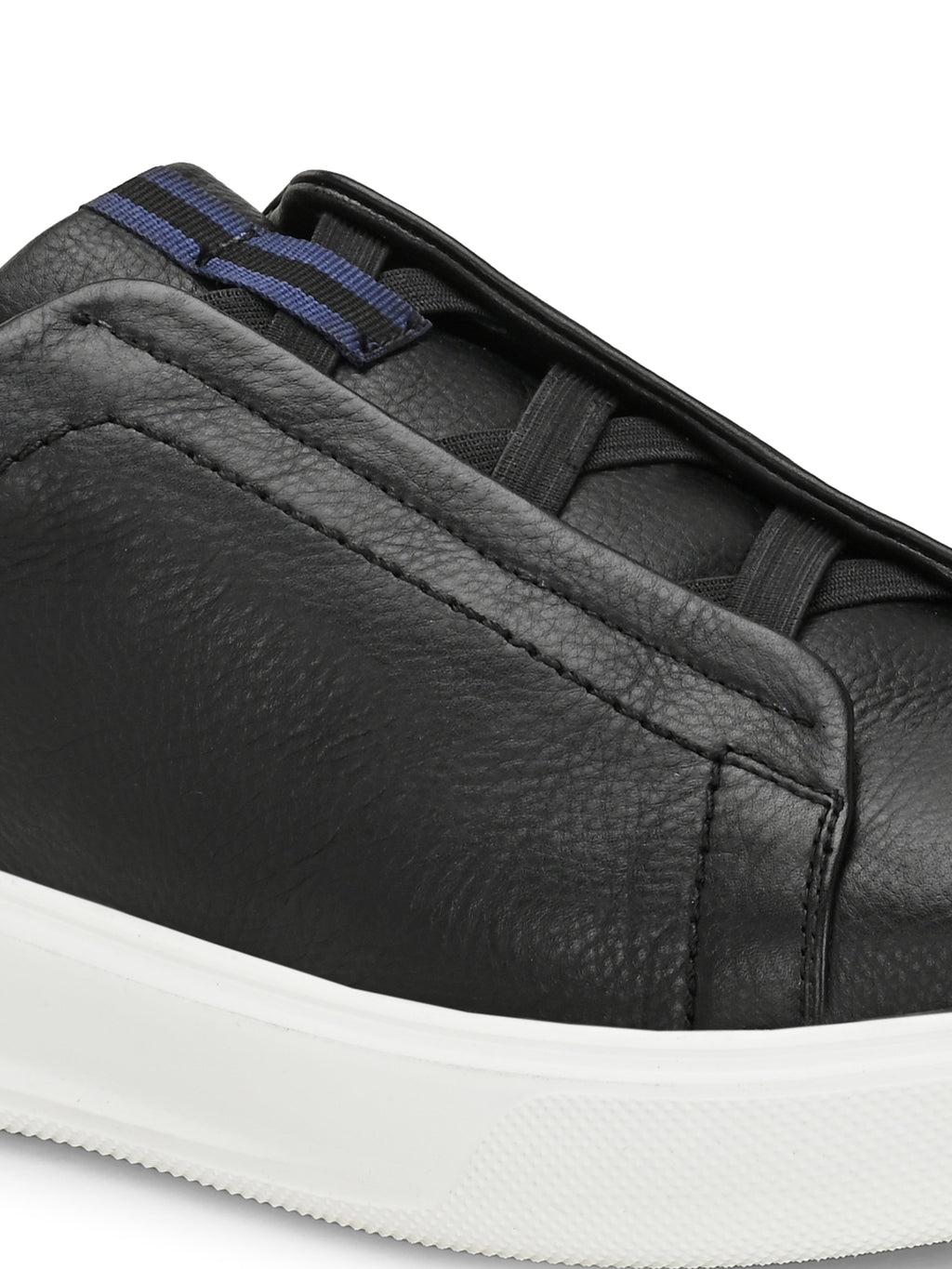 Aero Dash Black Leather Sneaker