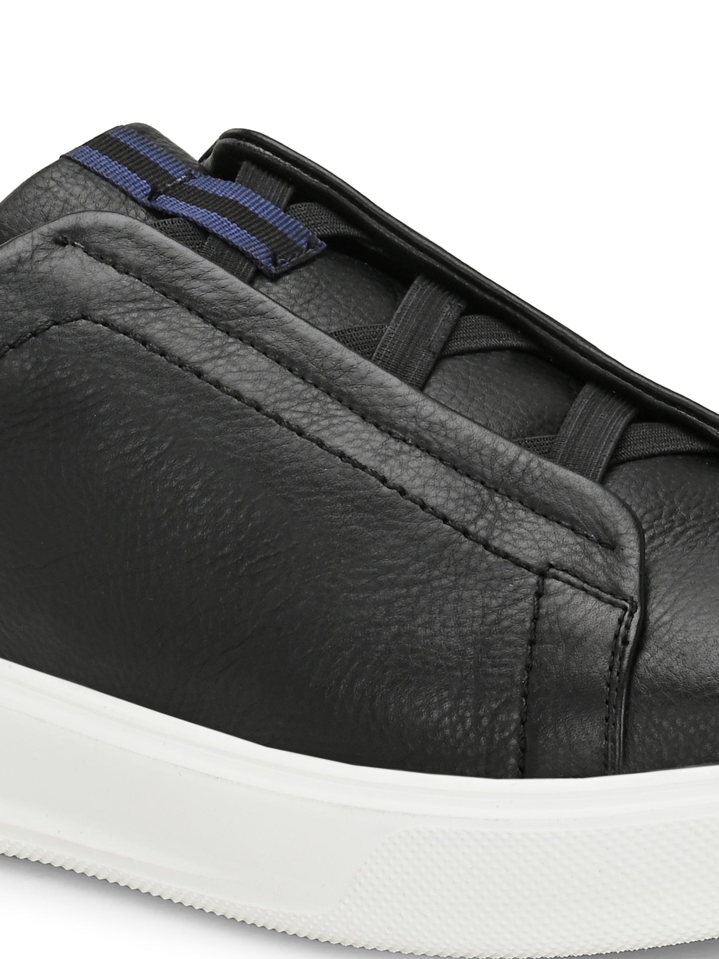 Aero Dash Black Leather Sneaker