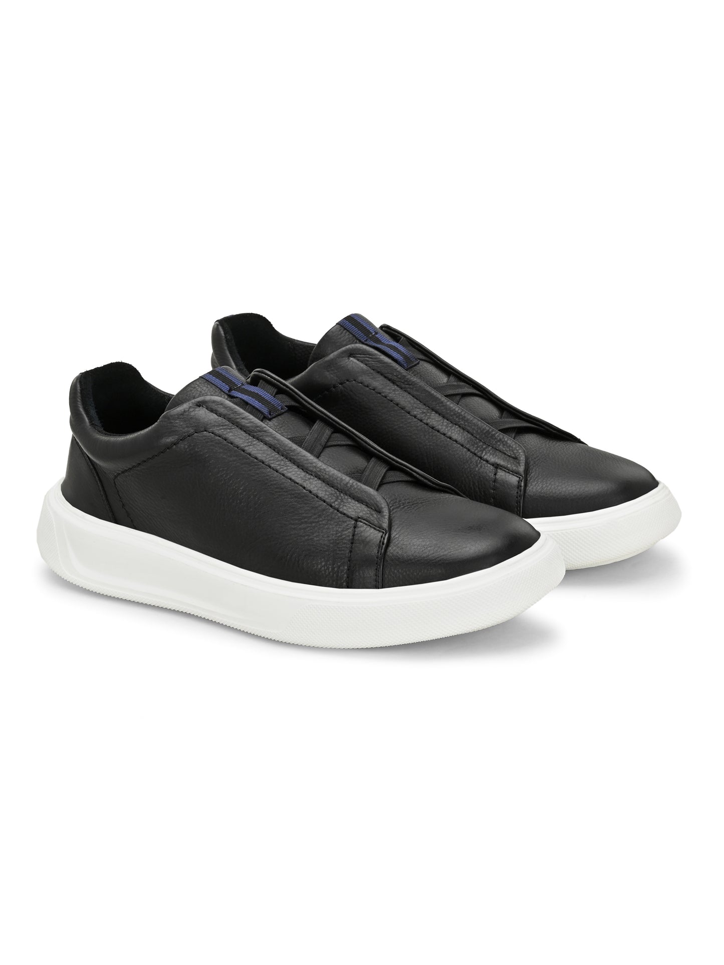 Aero Dash Black Leather Sneaker