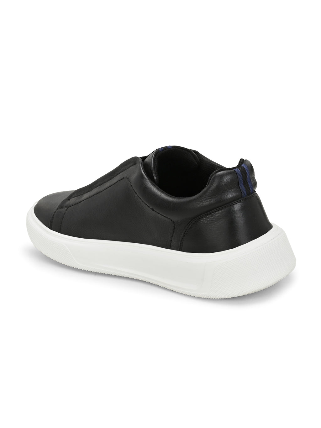 Aero Dash Black Leather Sneaker