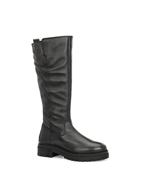 Elegant Black Leather Boot