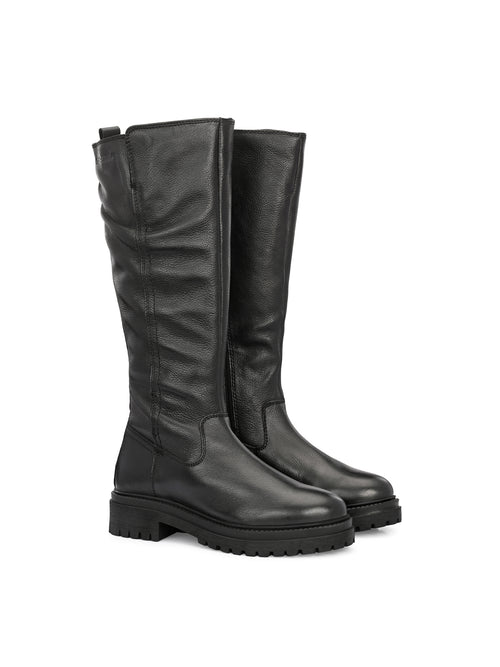 Elegant Black Leather Boot