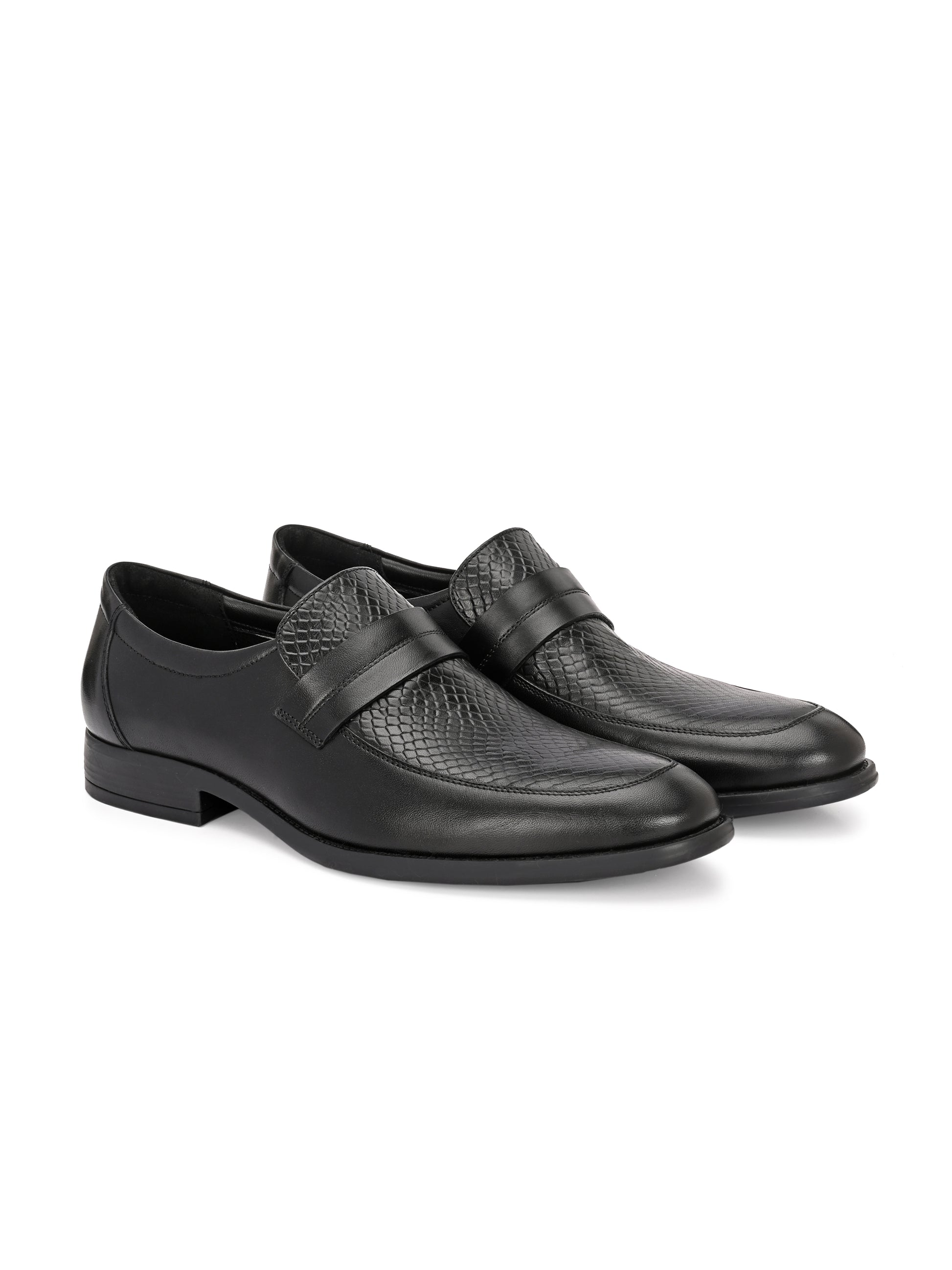 Black Royale Textured Loafers