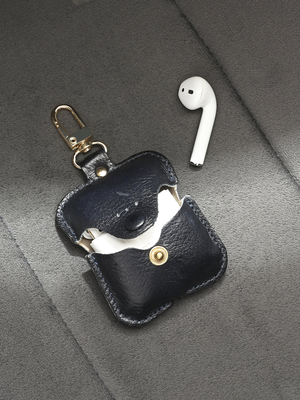 Ash Prestige Leather AirPods  Case
