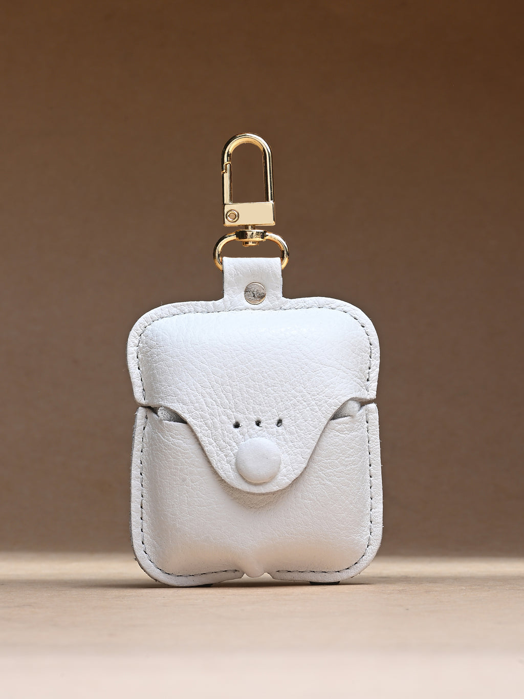 Blanc Pearl Leather AirPod Case