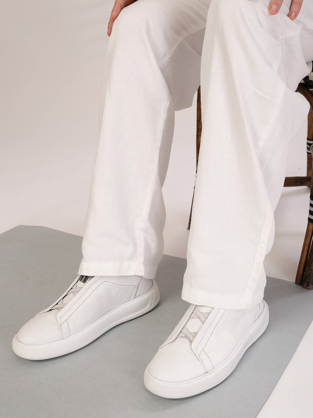 Aero Dash White Leather Sneaker