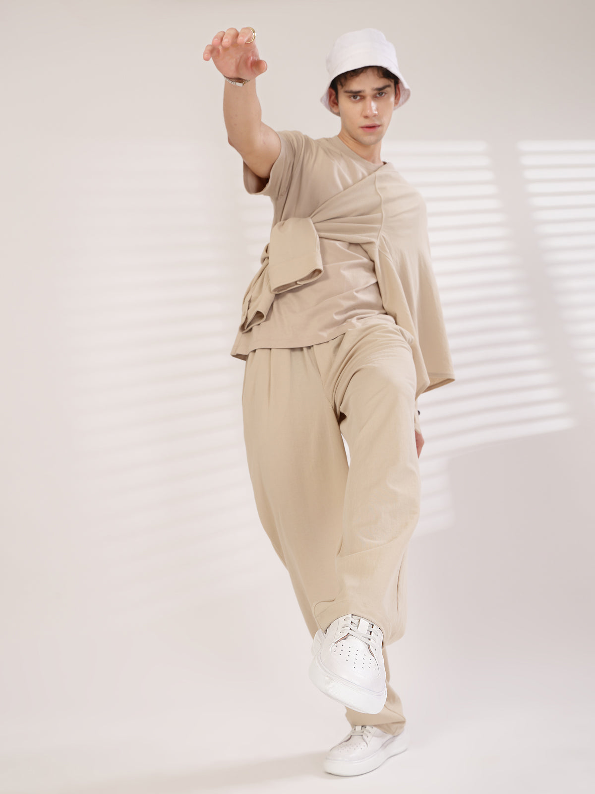 Falcon Flex White Leather Sneakers