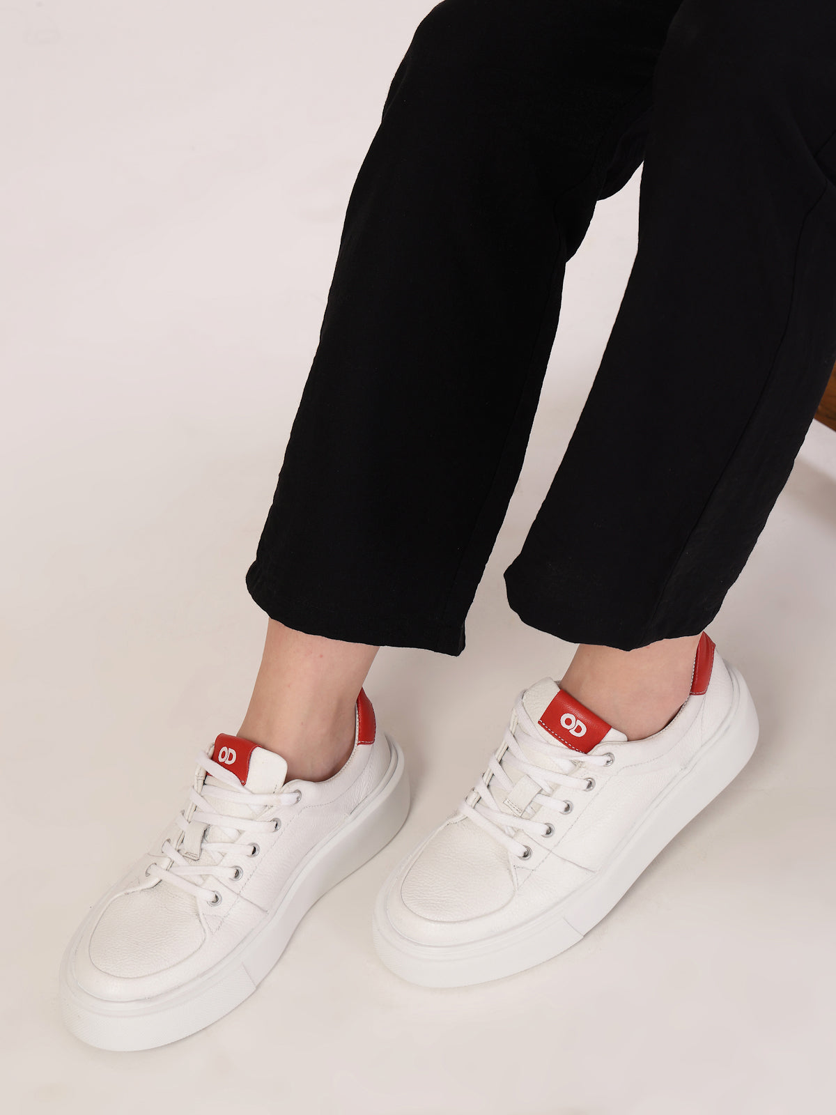 Velocity White Red Leather Sneakers