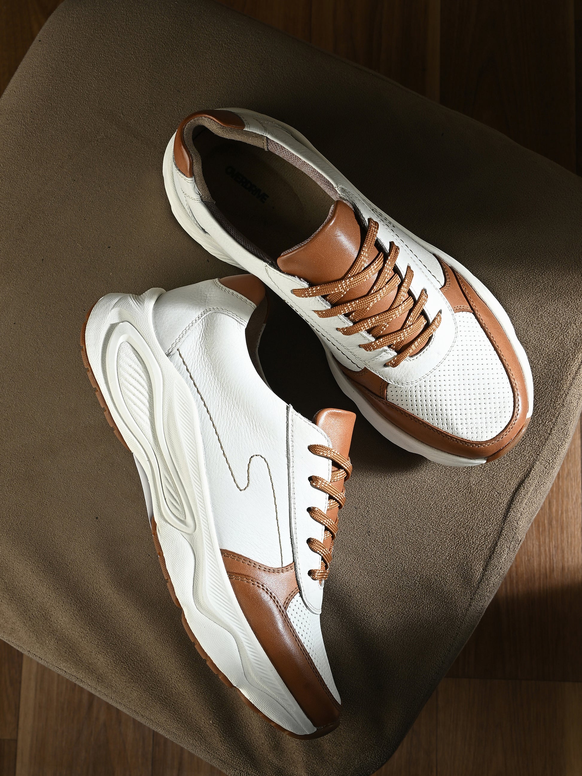 Sandstone Sprint – White & Tan Leather Sneakers