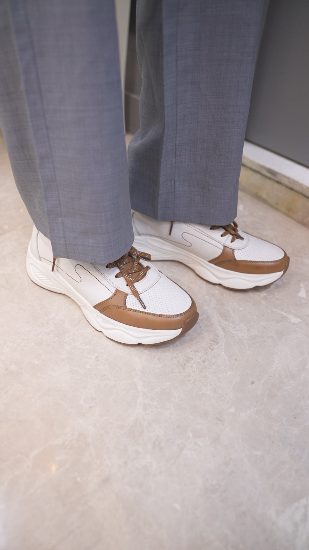 Sandstone Sprint – White & Tan Leather Sneakers