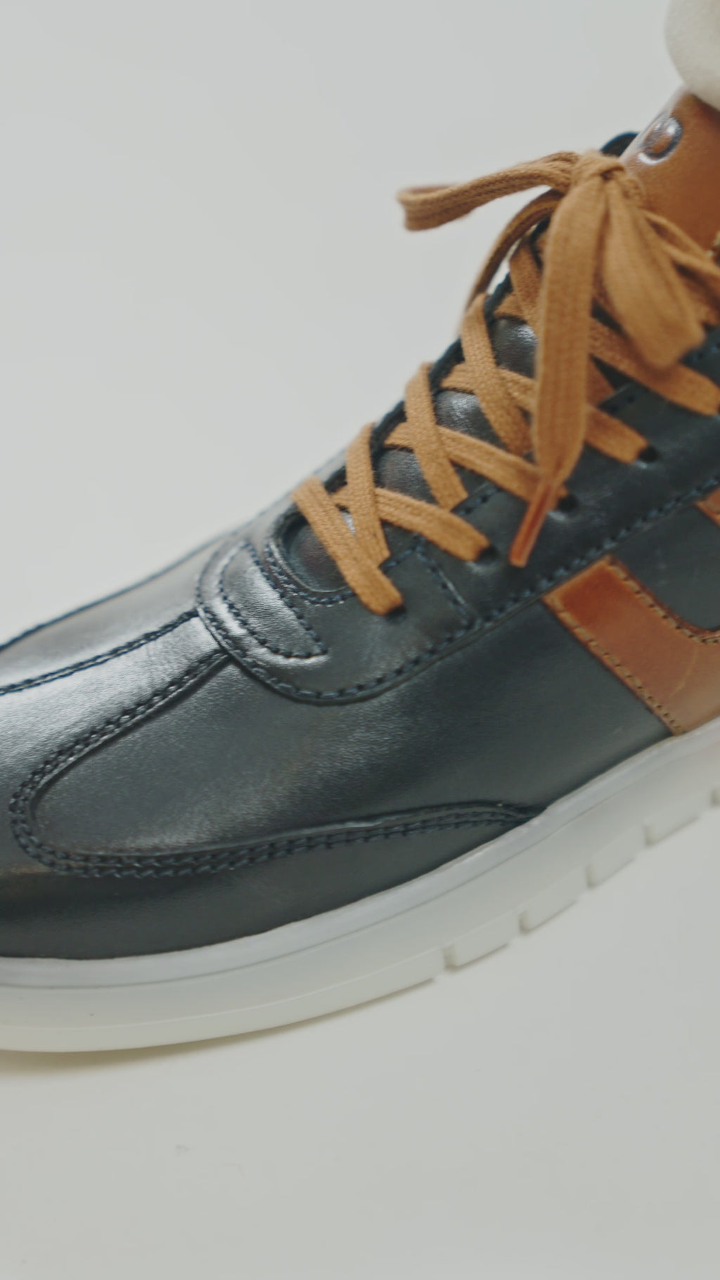 Henry Navy Leather Sneaker